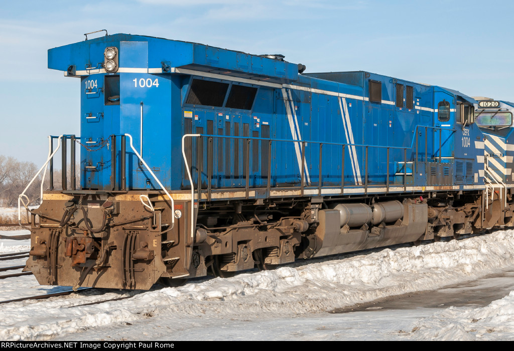 CEFX 1004, GE AC44CW on the BNSF 